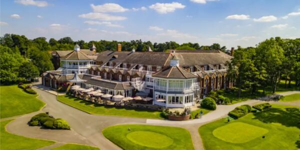 Belfy The Belfry: Two Nights and Three Rounds (1 round PGA National, 1 round Derby & 1 round Brabazon Course)